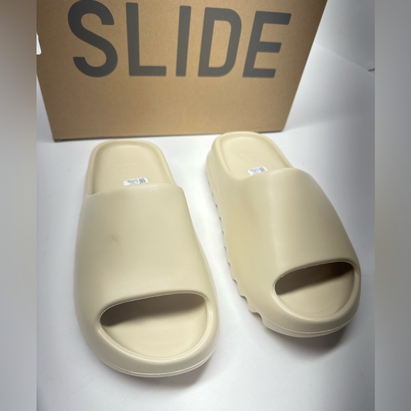 adidas Other - Yeezy Slides 'Bone' 2022 Adidas / Sneakers / Yeezy Slides